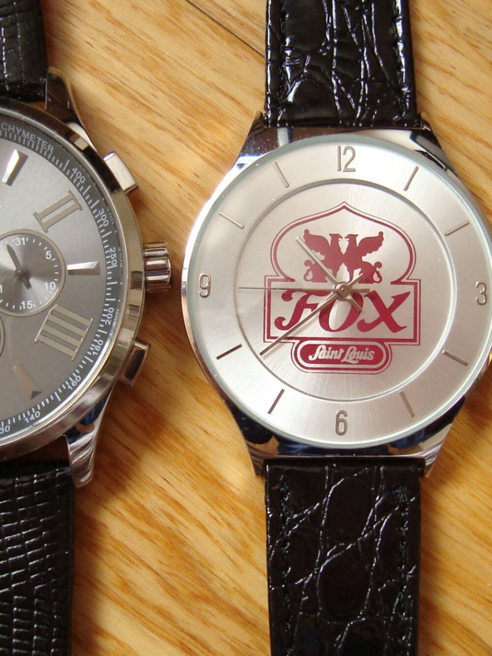 11 MEN & LADY FASHION WATCHES ,ALL NEW BATTERY,ALL RUN, SOME NEW ,SOME USED